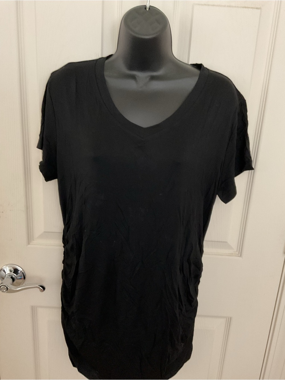 Women's Black V-Neck Short Sleeve Tee